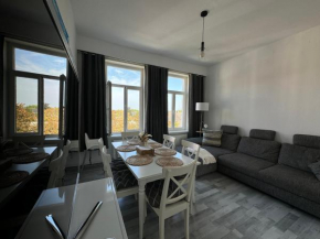 Moderne 4 Zimmer Apartment mit Bergblick Stadtzentrum Contactless Check-in